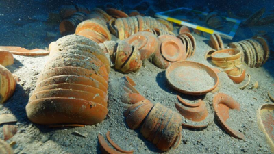 2100 year old shipwreck filled with 122 varieties of ancient roman tableware found by archaeologists in turkey was mentioned in a letter by roman statesman cicero