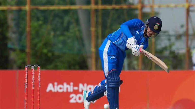 India Women 182/3 in 18.0 Overs