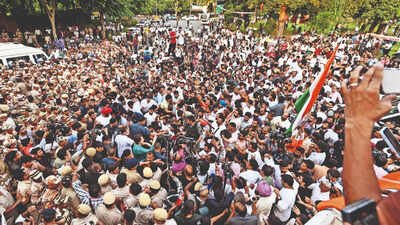 1791409161 oppn protest