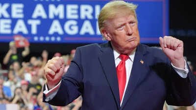 1792042155 us president donald trump