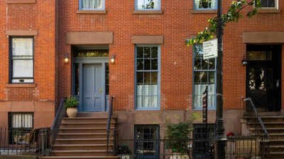 25 foot wide brooklyn heights townhouse is spread across five levels giving it considerable height