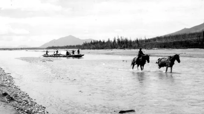 alaskas koyukuk gold rush drew about 70 steamers upriver in 1898 and produced over 4 million by 1918 yet most boomtowns vanished as the regions population fell by 1921