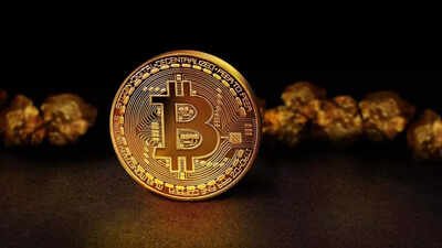bitcoin rebounds to 82000 after briefly falling below 80000 as inflation fears trigger 950 million in liquidations