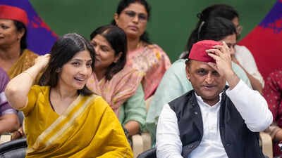 mainpuri mp dimple yadav with her husband and samajwadi party chief akhilesh yadav
