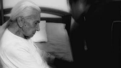 people stay mentally sharp even when their brains show clear signs of alzheimers disease